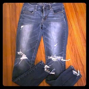 Distressed American eagle skinny jeans